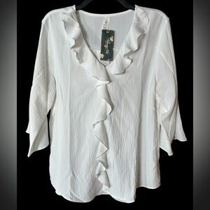 NWT Blooming Jelly Womens white 3/4 Length Sleeve blouse with ruffles size L